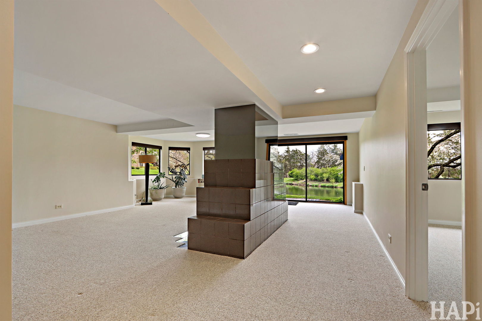 897 Longmeadow Court Unit: 1044