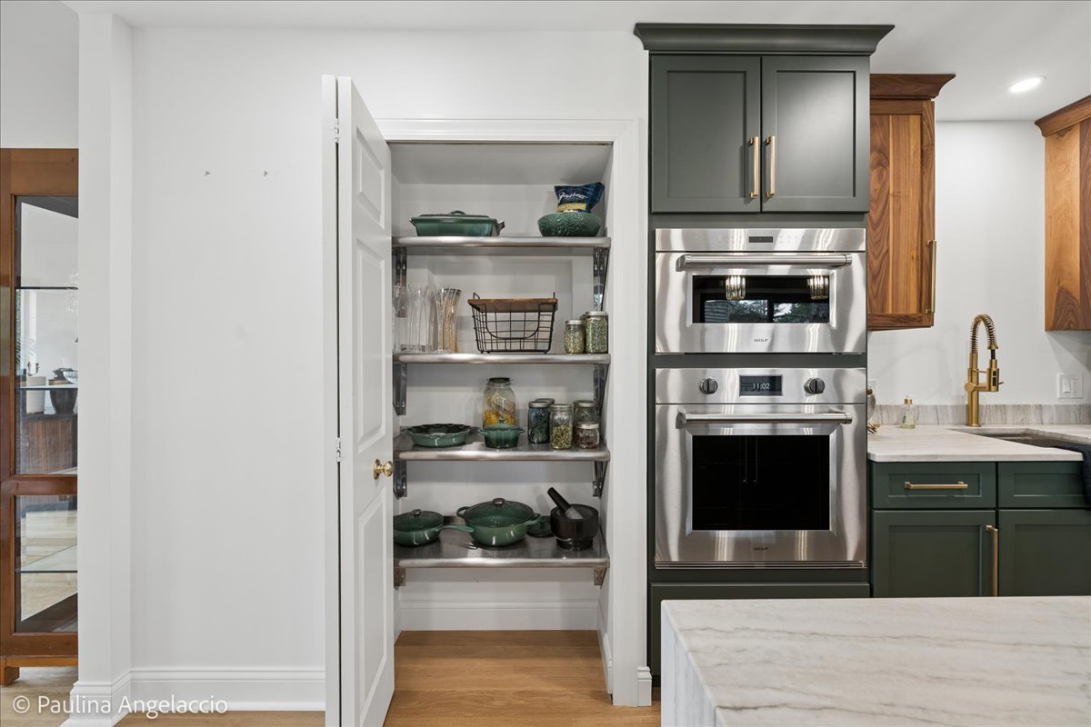897 Longmeadow Court Unit: 1044