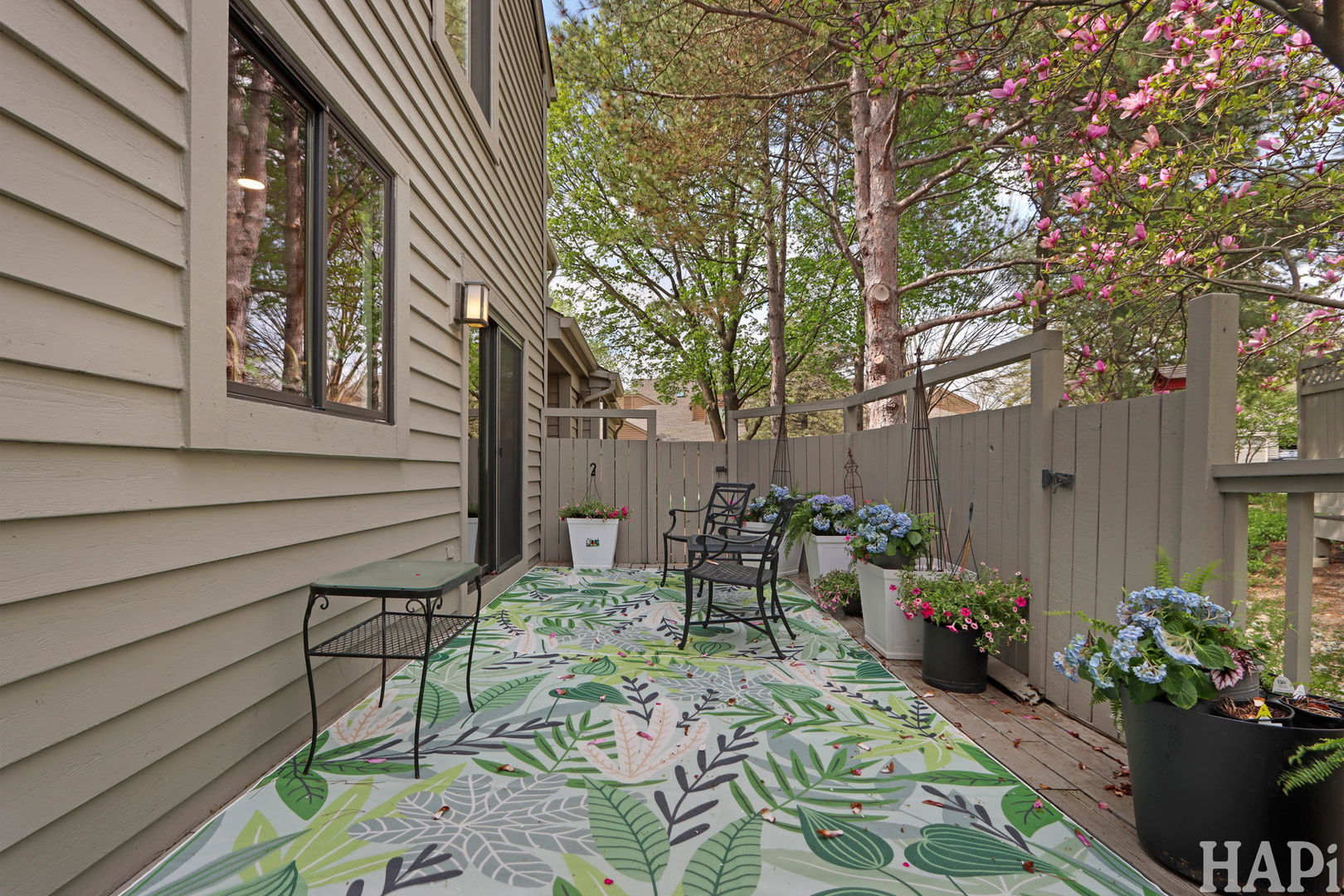 897 Longmeadow Court Unit: 1044