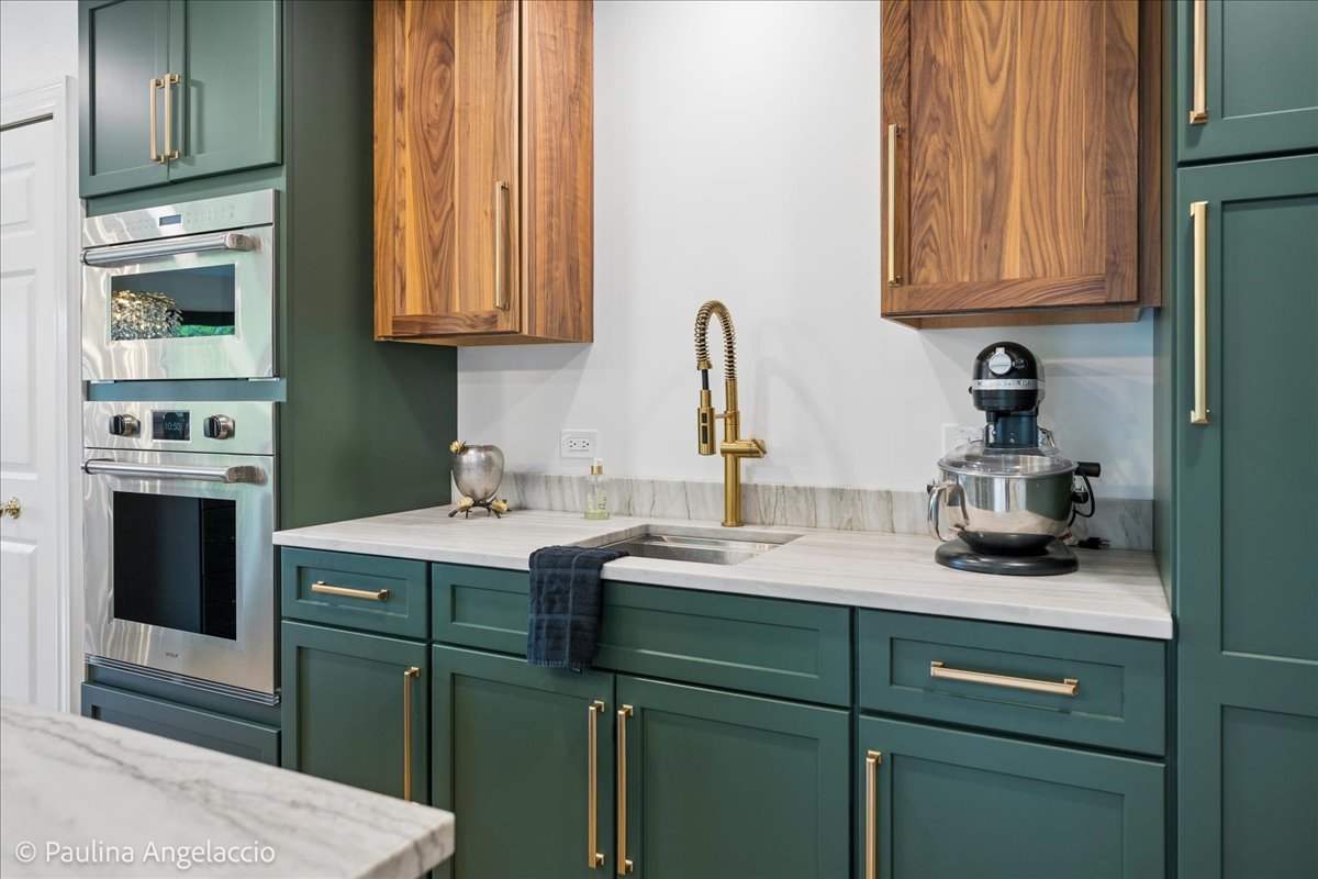 897 Longmeadow Court Unit: 1044