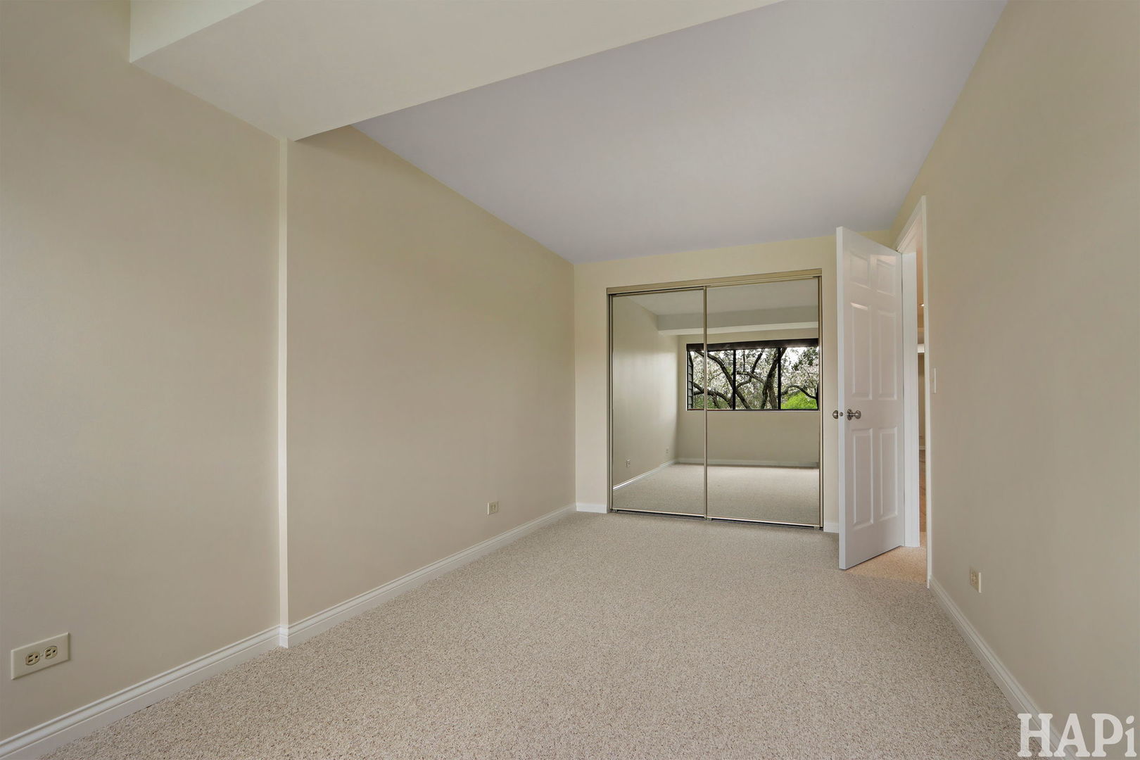 897 Longmeadow Court Unit: 1044