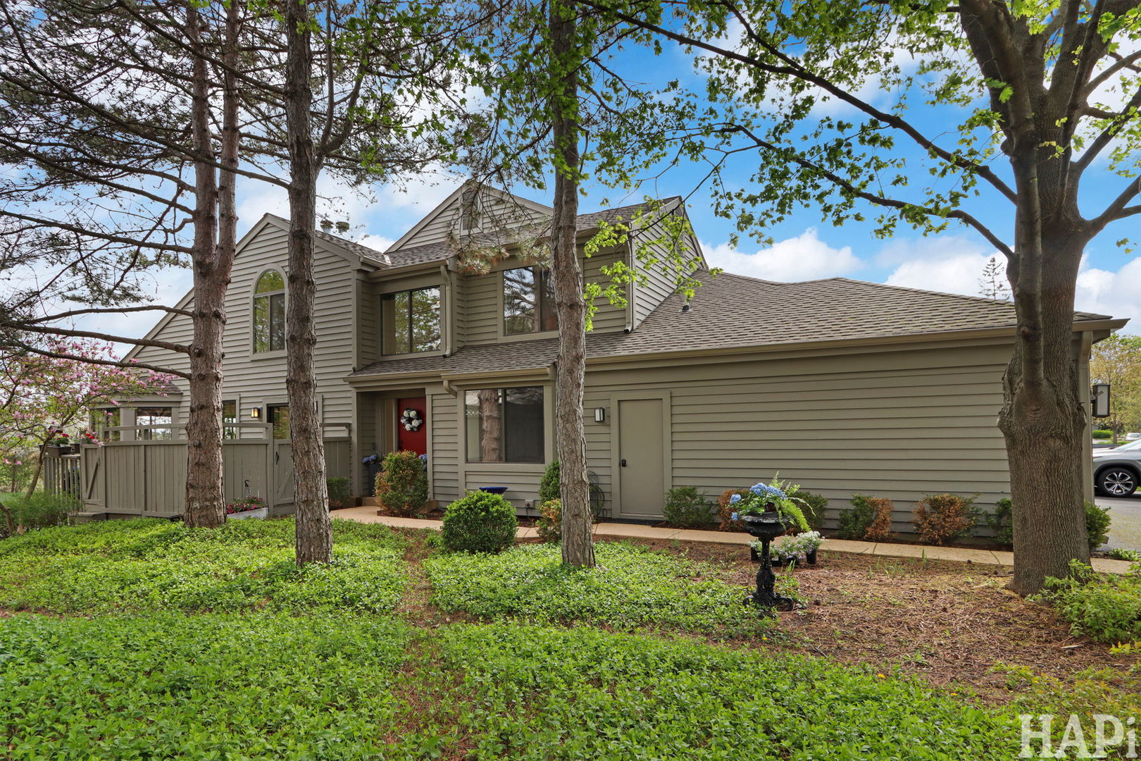 897 Longmeadow Court Unit: 1044