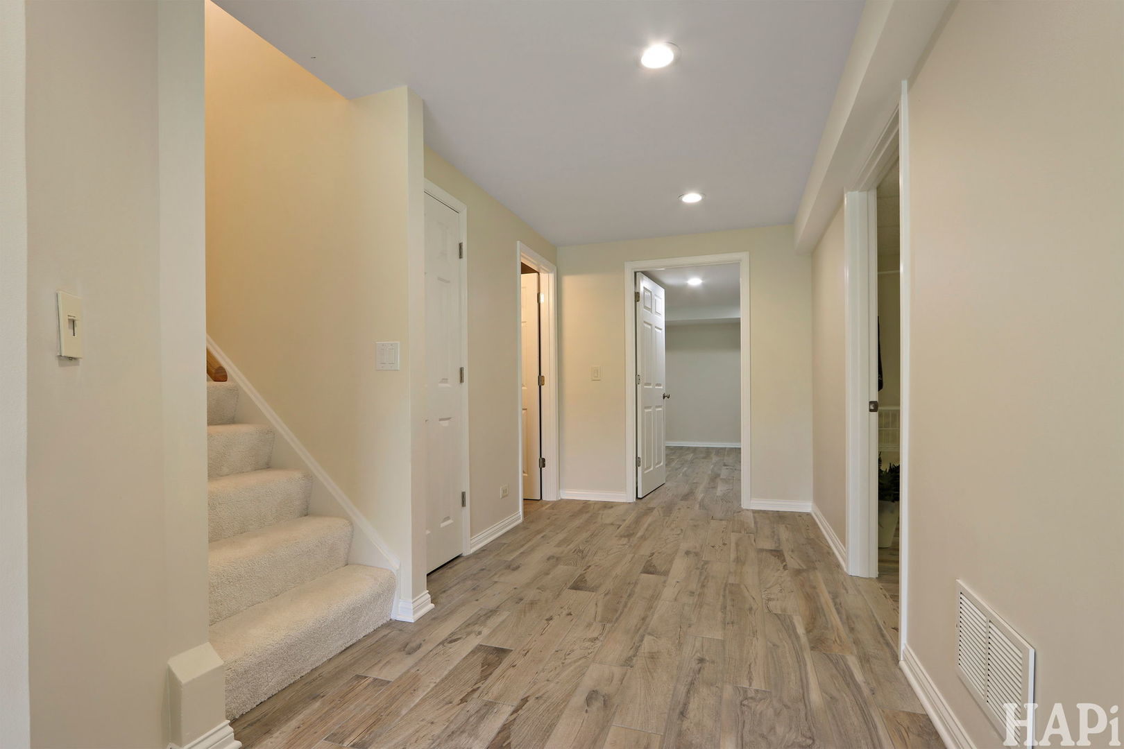 897 Longmeadow Court Unit: 1044