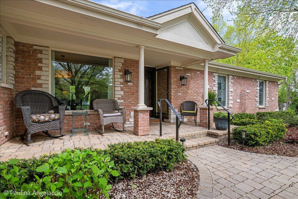 570 Hillside Court