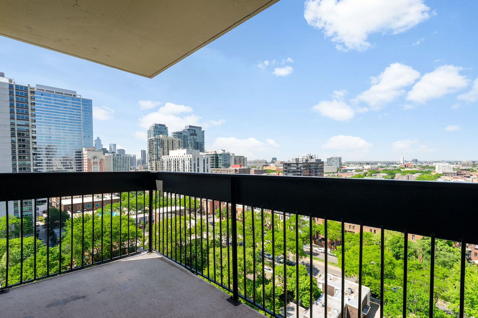 1355 N Sandburg Terrace Unit: 1601D
