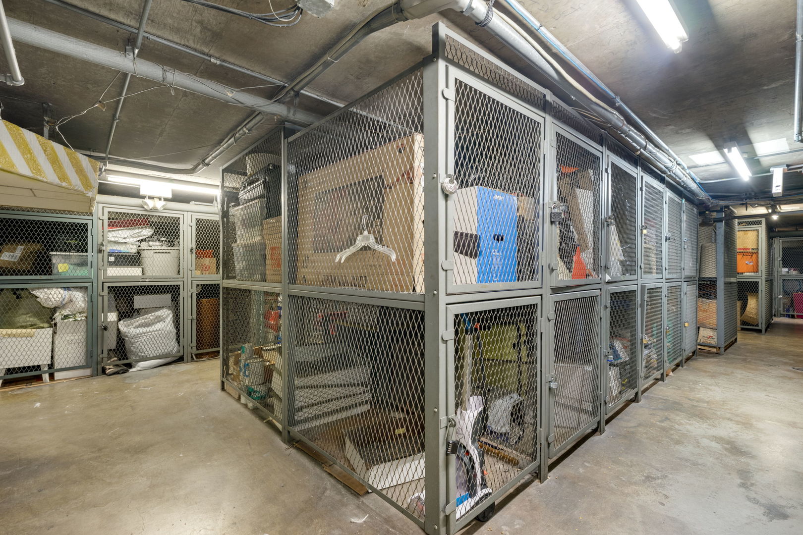 1355 N Sandburg Terrace Unit: 1601D