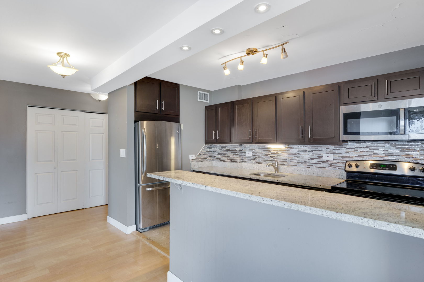 1355 N Sandburg Terrace Unit: 1601D