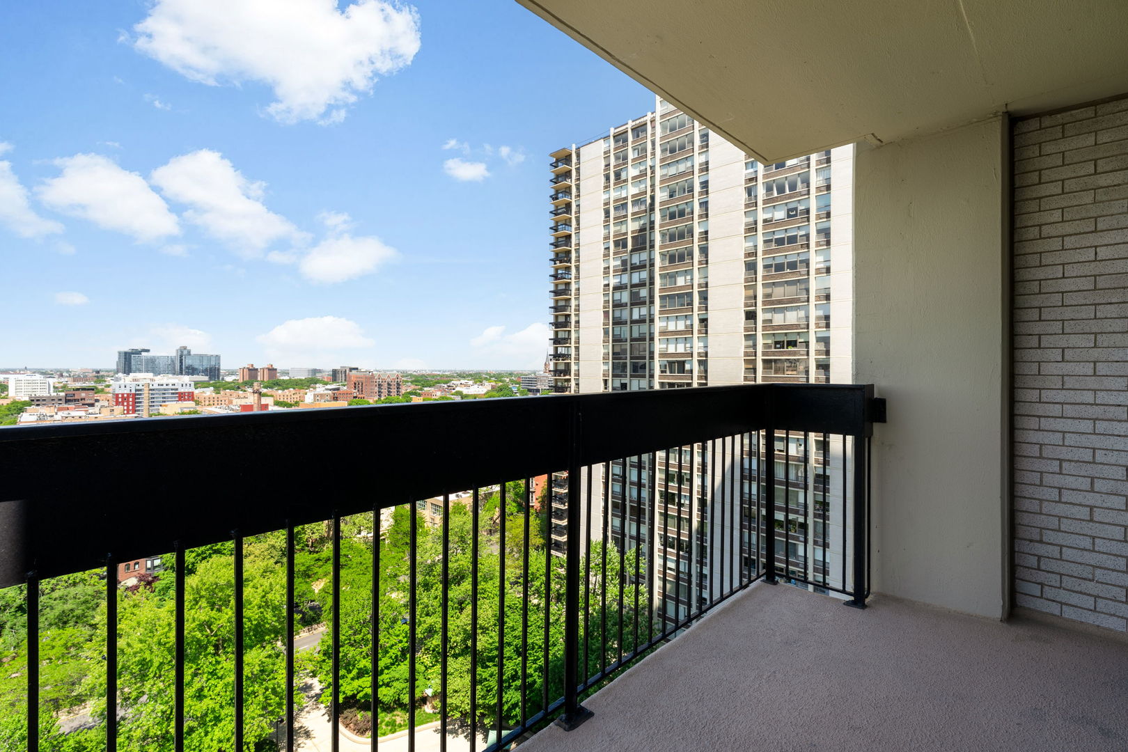 1355 N Sandburg Terrace Unit: 1601D
