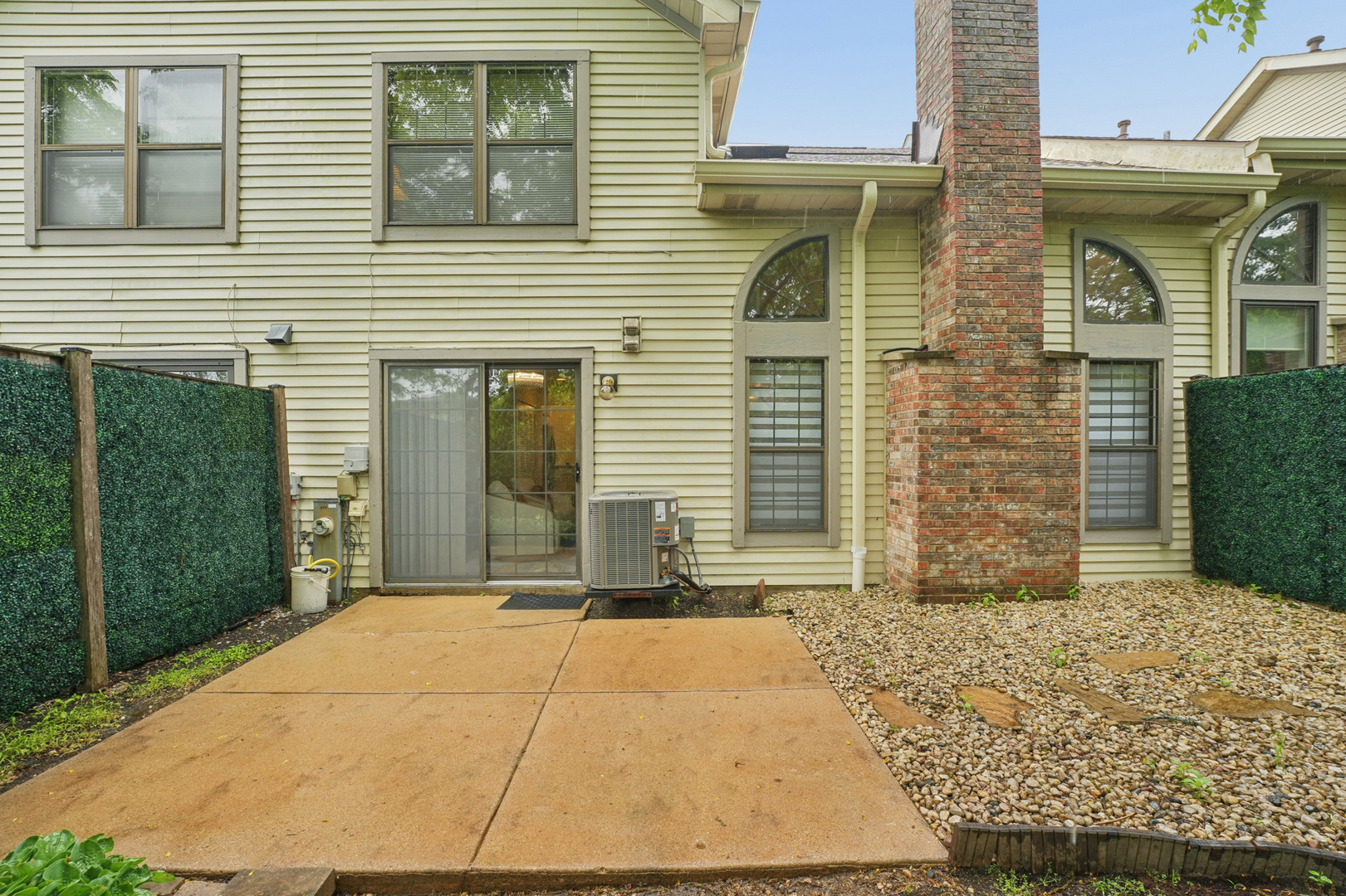 870 N Auburn Woods Drive