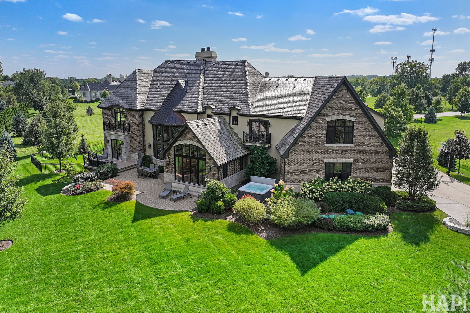 18 Enclave Court