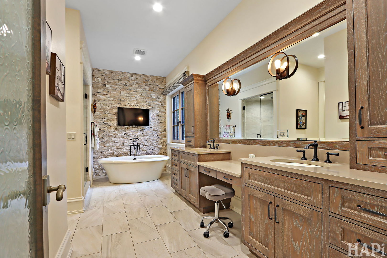 18 Enclave Court