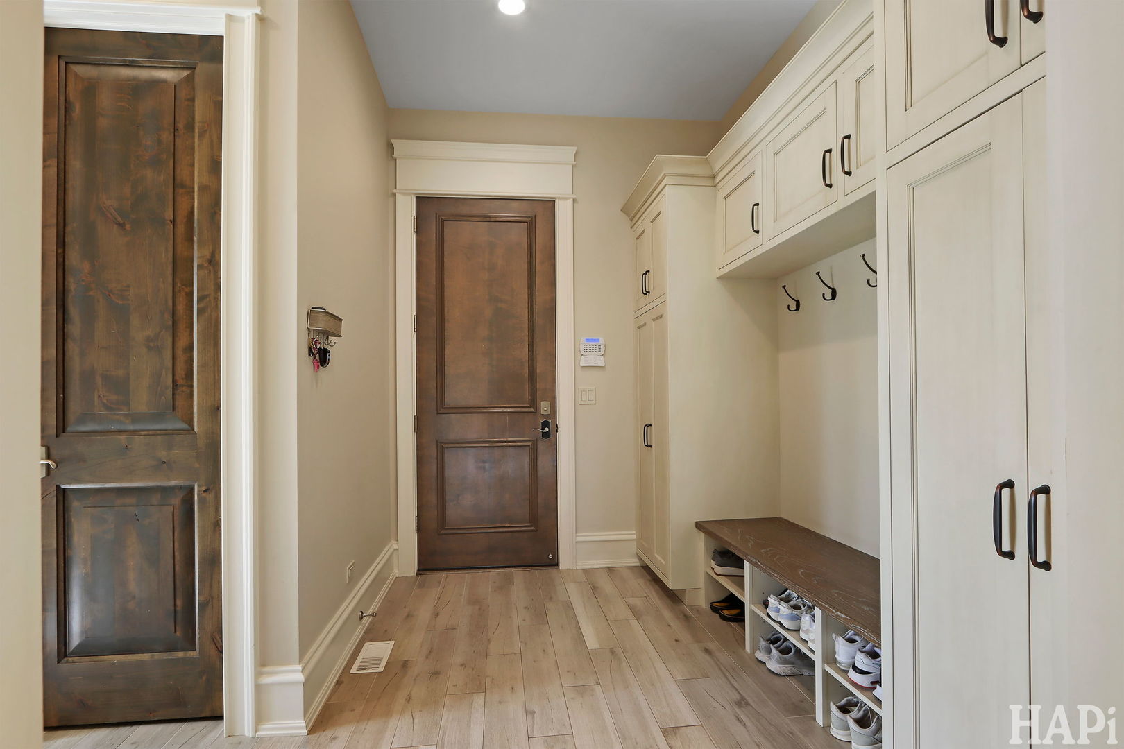18 Enclave Court