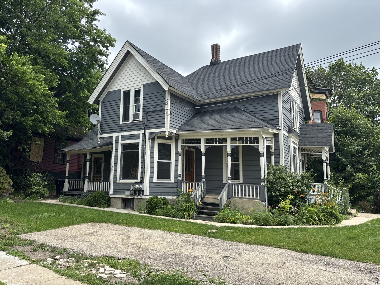 318 North Street Unit: LOWER