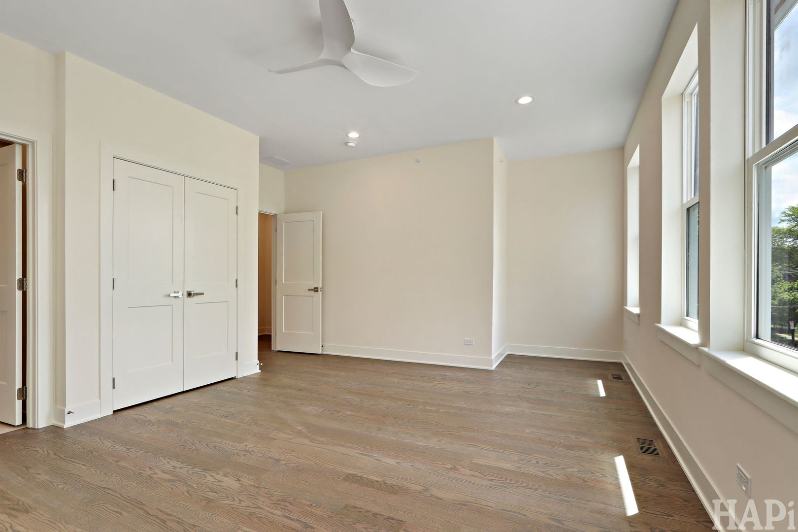 120 Washington Street Unit: 2