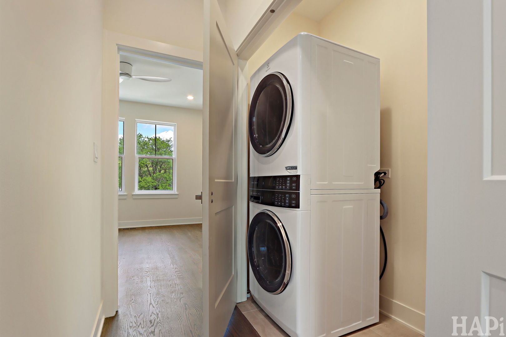 120 Washington Street Unit: 2