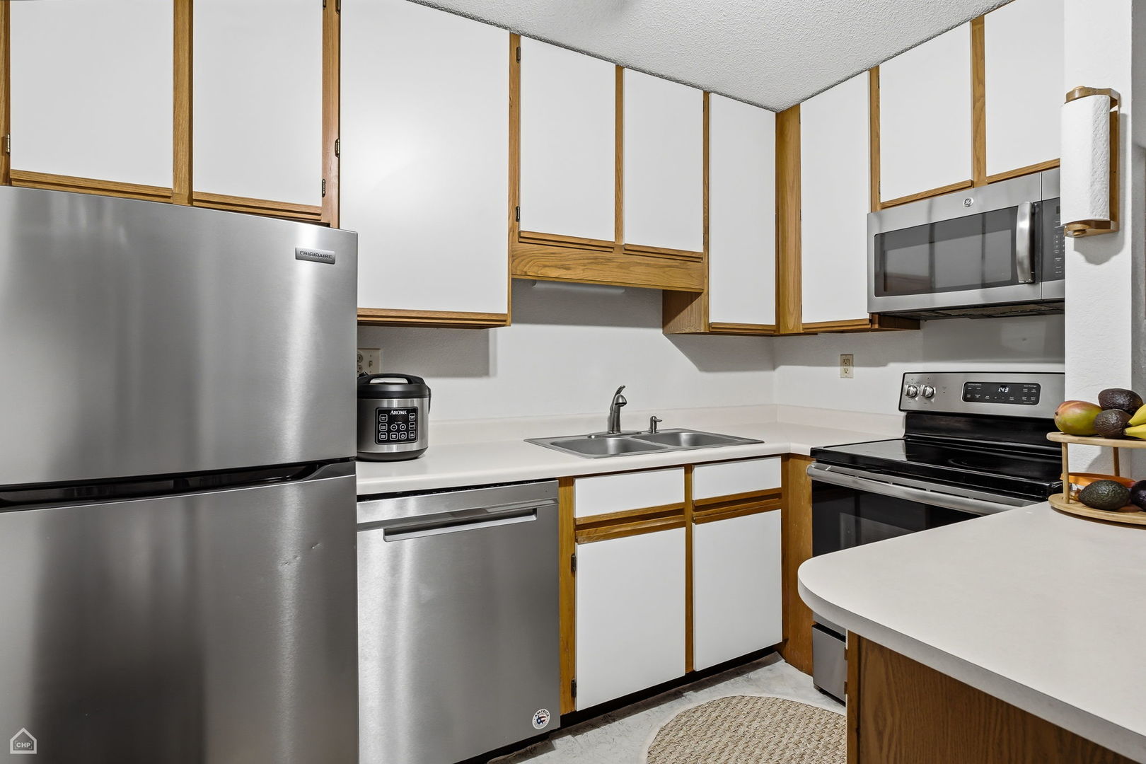 3130 W Monroe Street Unit: 107