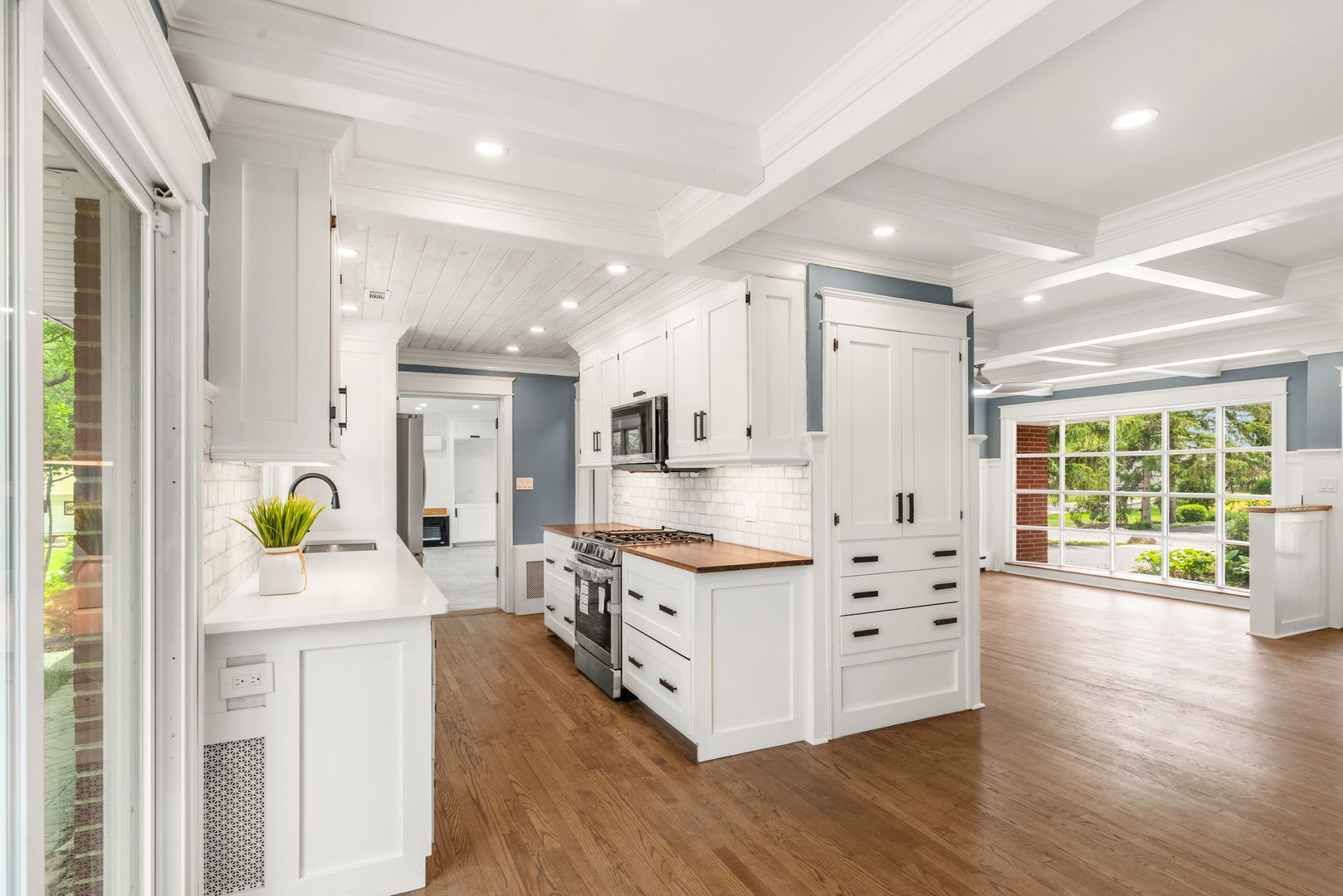 1010 W Elm Street