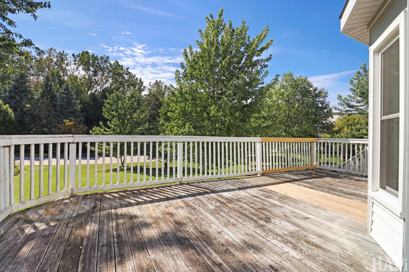 1446 Kingsbury Court