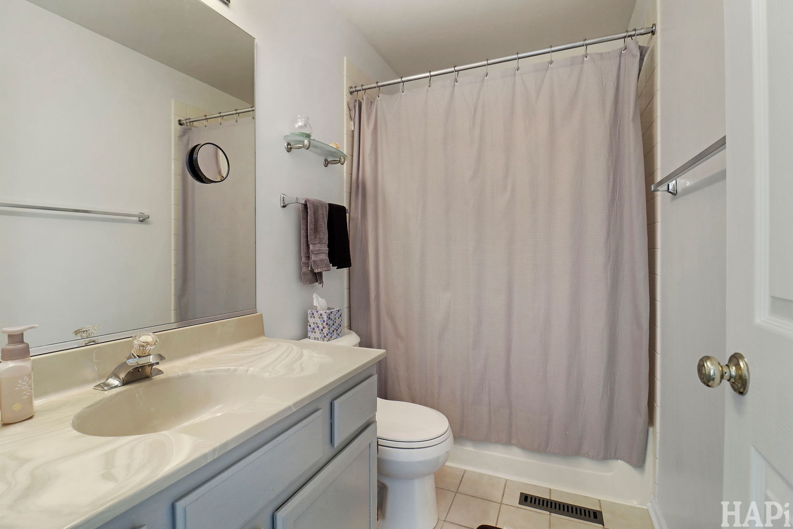 1446 Kingsbury Court