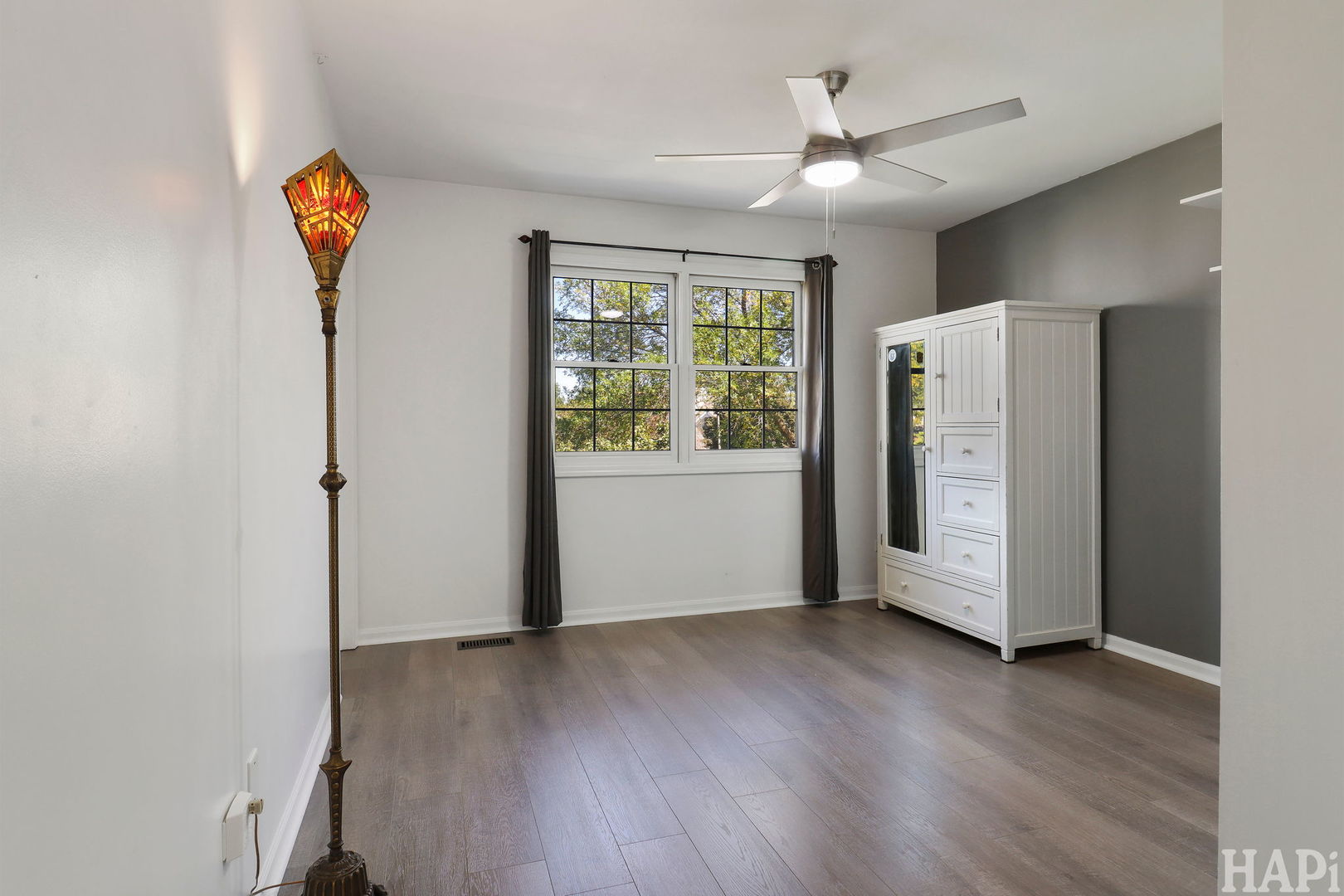 1446 Kingsbury Court