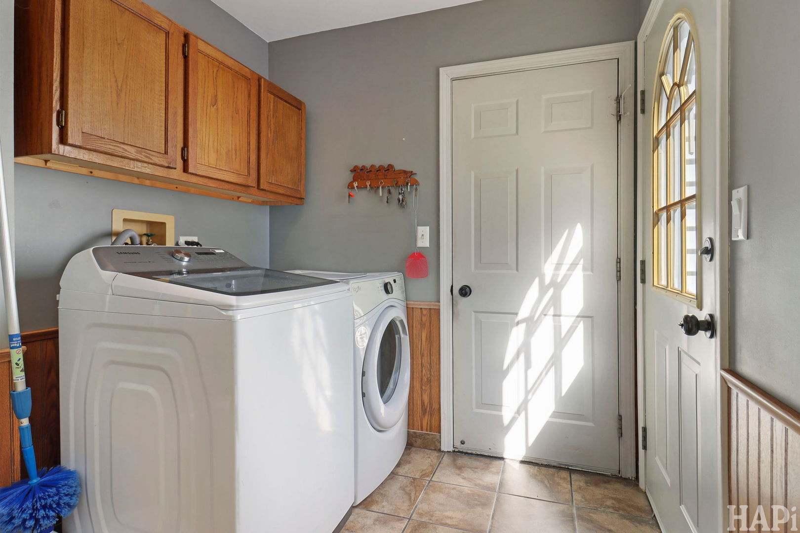 1446 Kingsbury Court