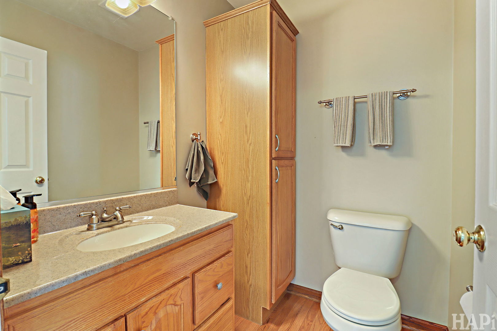 1446 Kingsbury Court