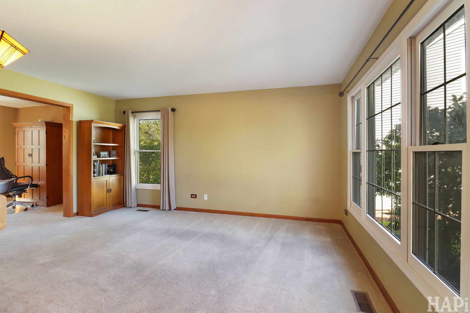 1446 Kingsbury Court
