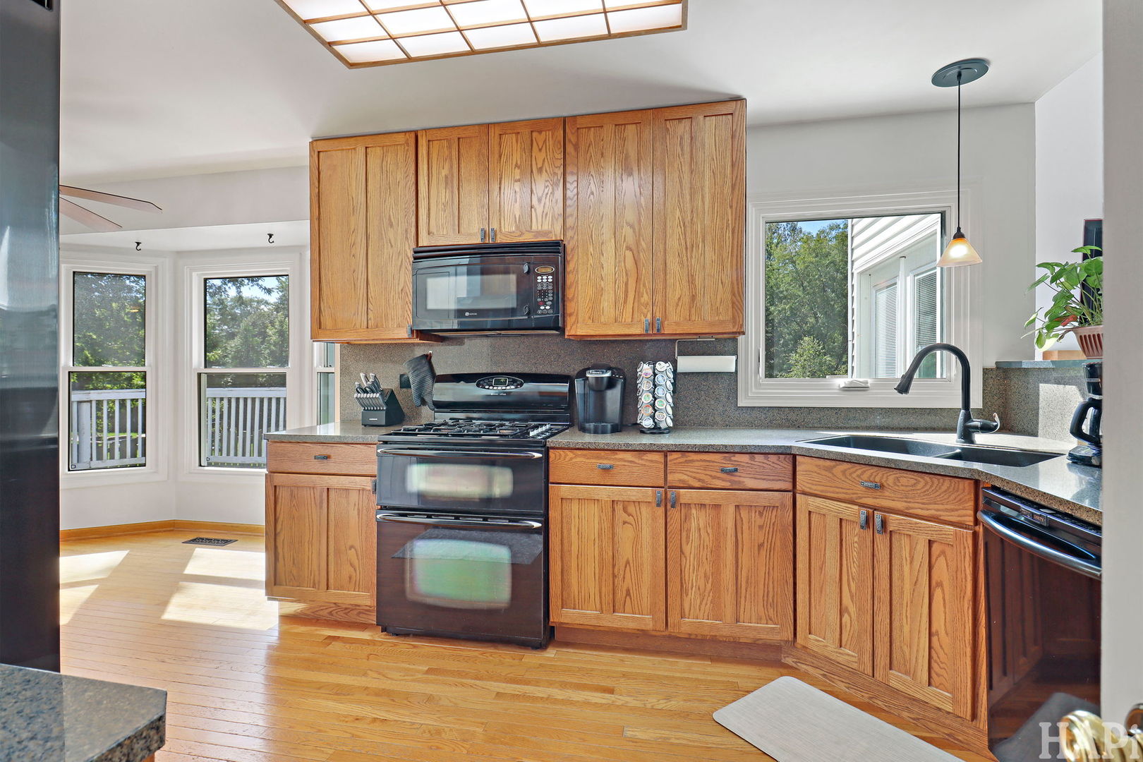 1446 Kingsbury Court