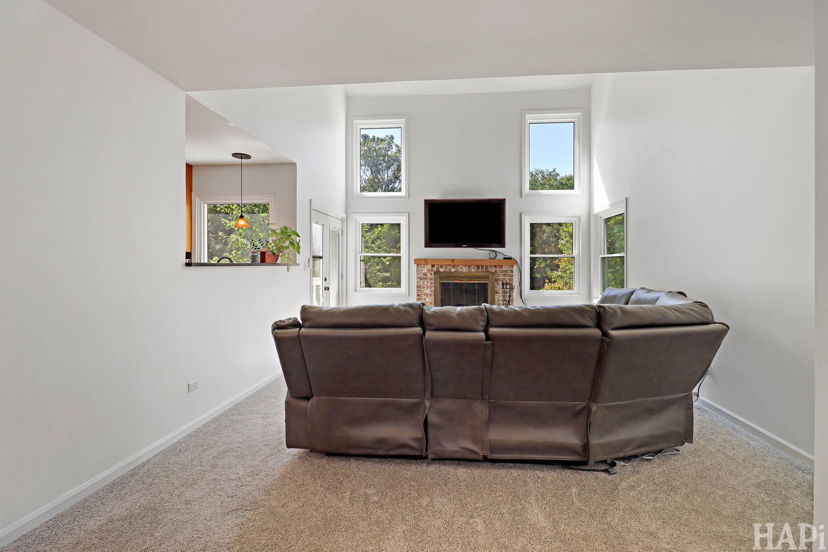1446 Kingsbury Court