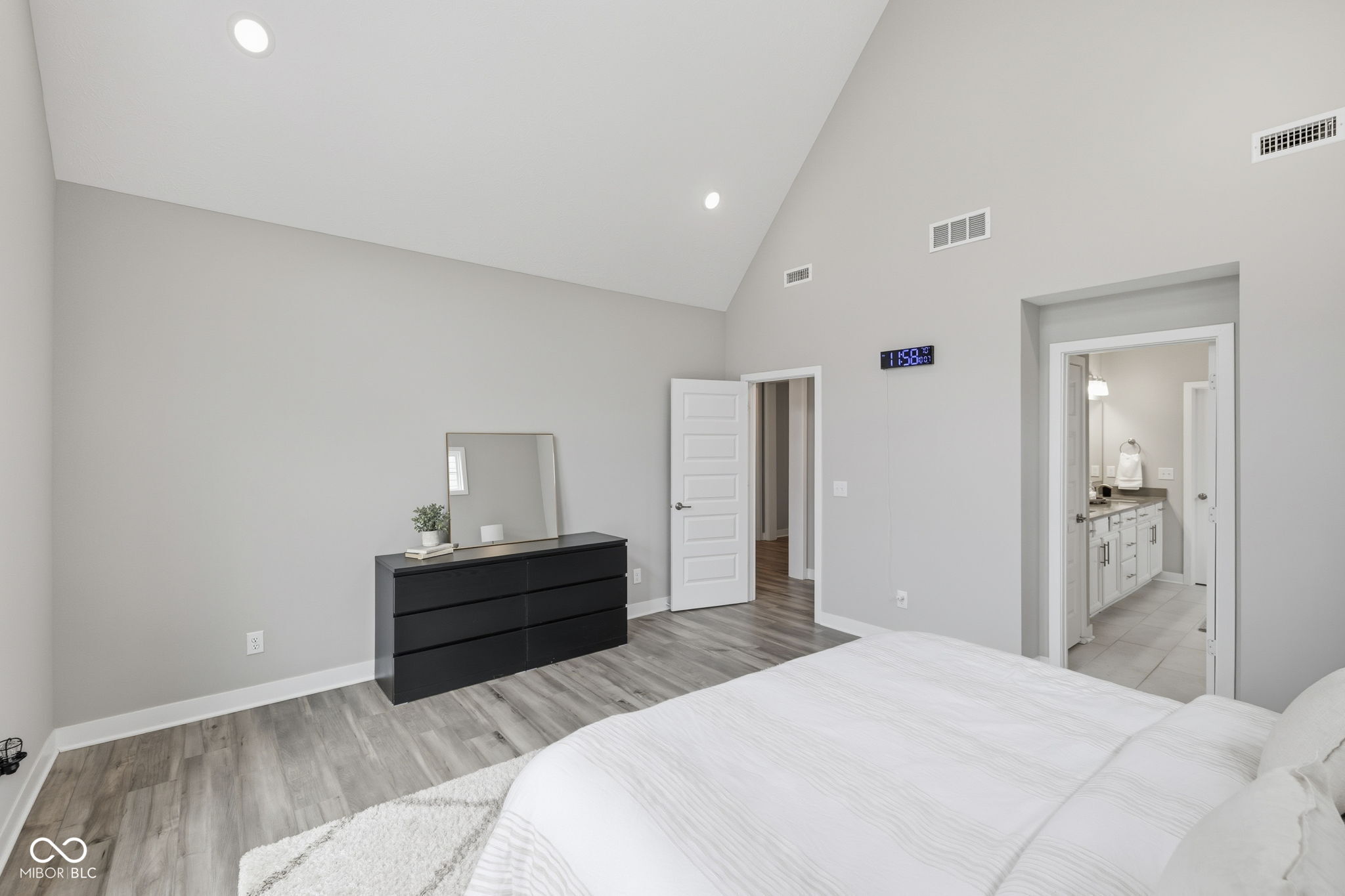 2258 W 171st Street