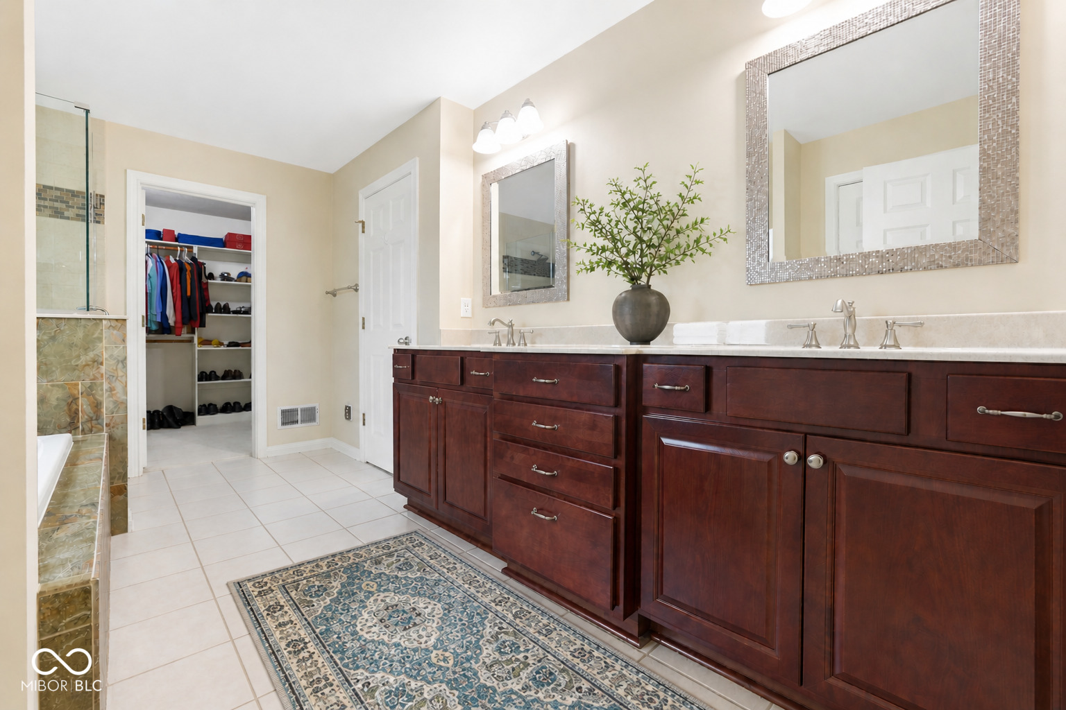 5767 Meadowlark Place