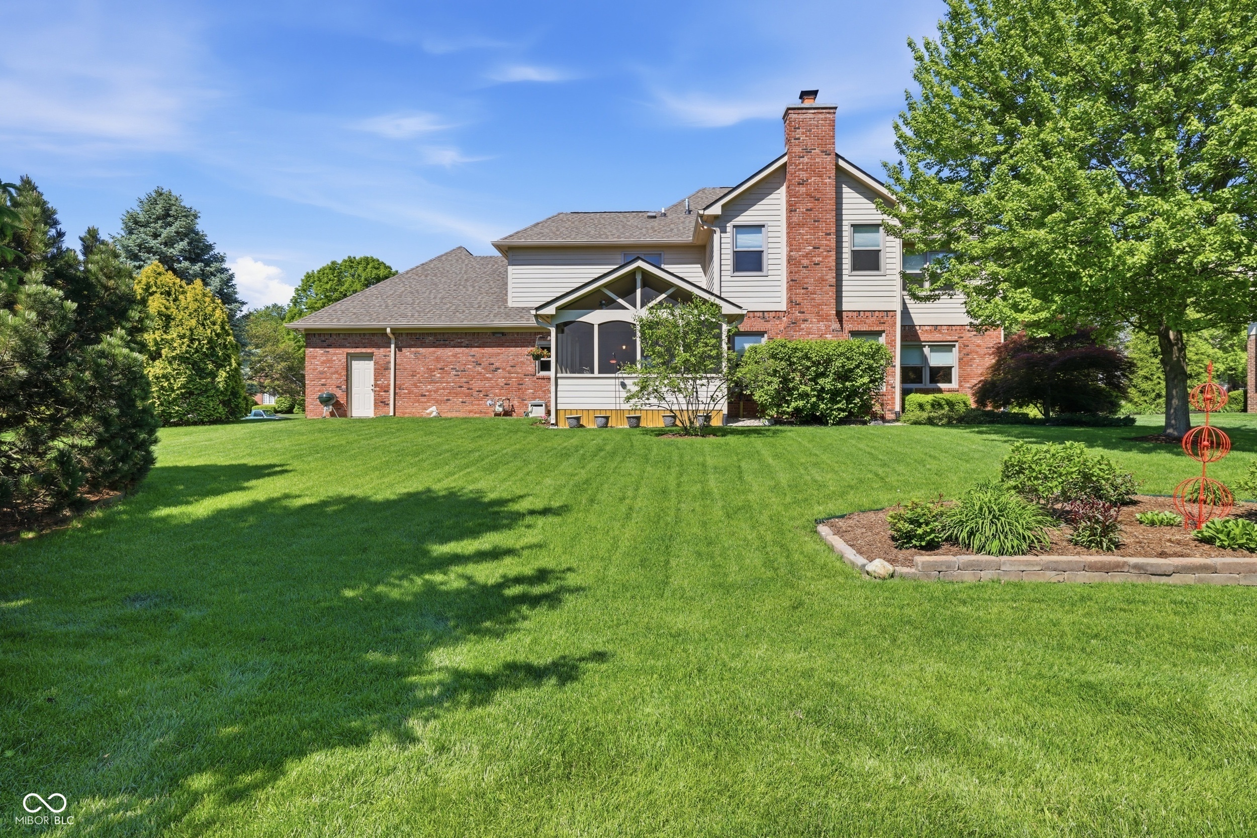 5767 Meadowlark Place