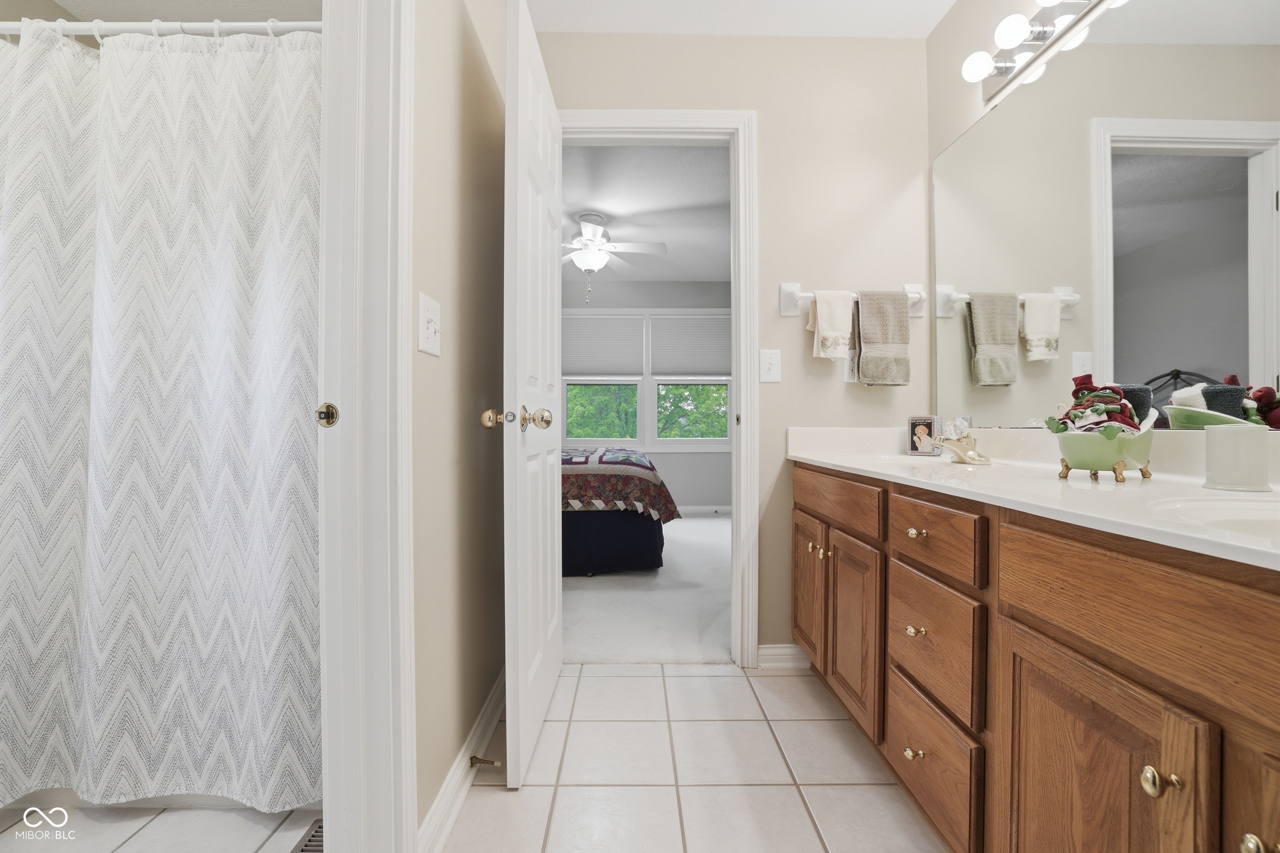 5767 Meadowlark Place