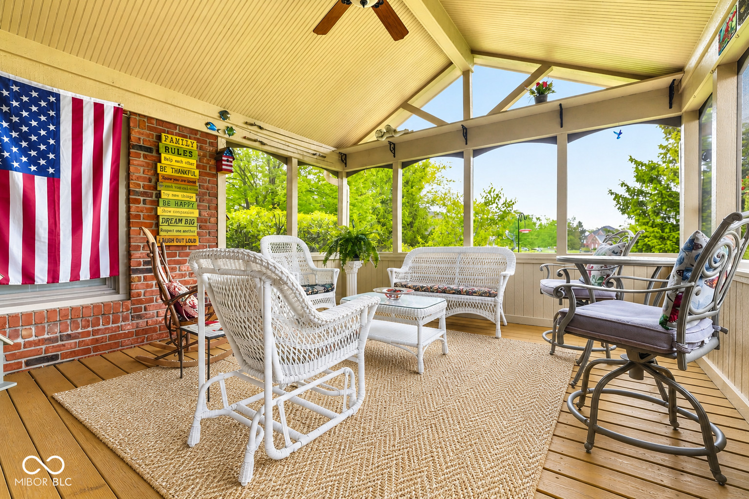 5767 Meadowlark Place