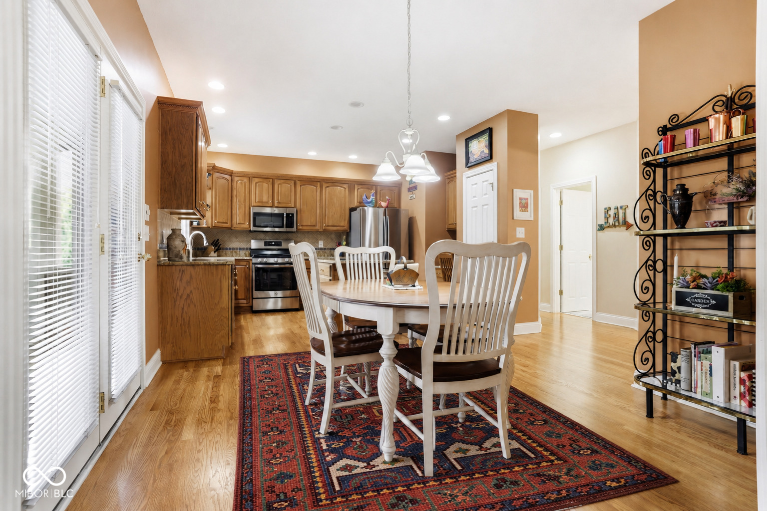 5767 Meadowlark Place