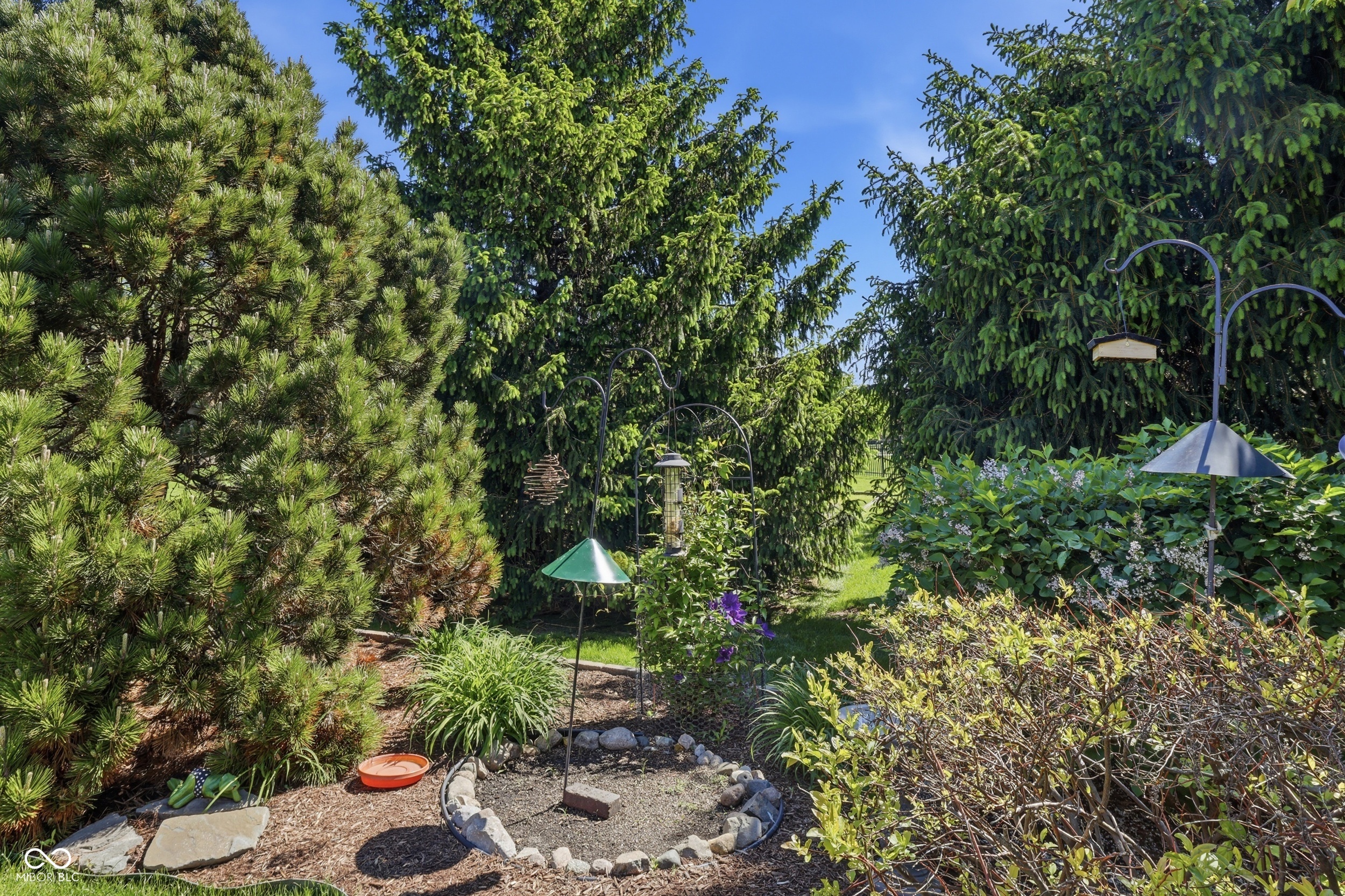 5767 Meadowlark Place
