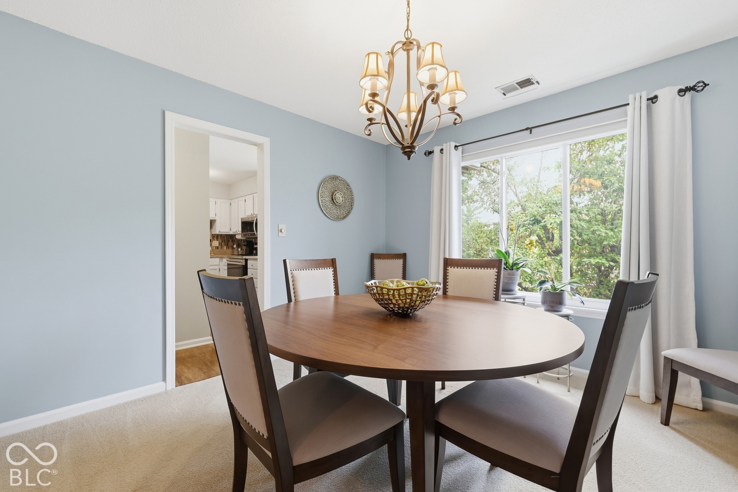 558 W Hunters Drive Unit: APT D