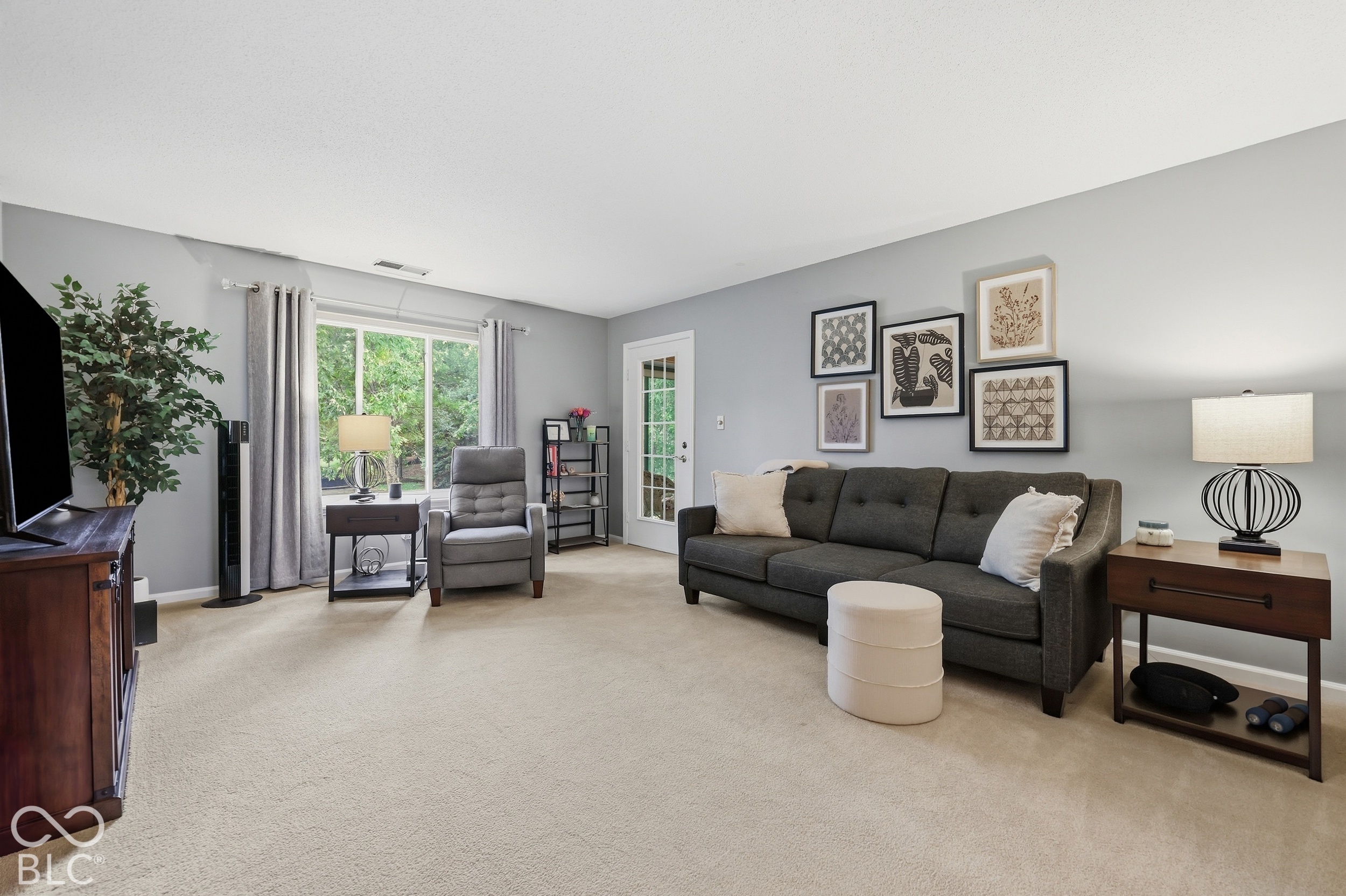 558 W Hunters Drive Unit: APT D