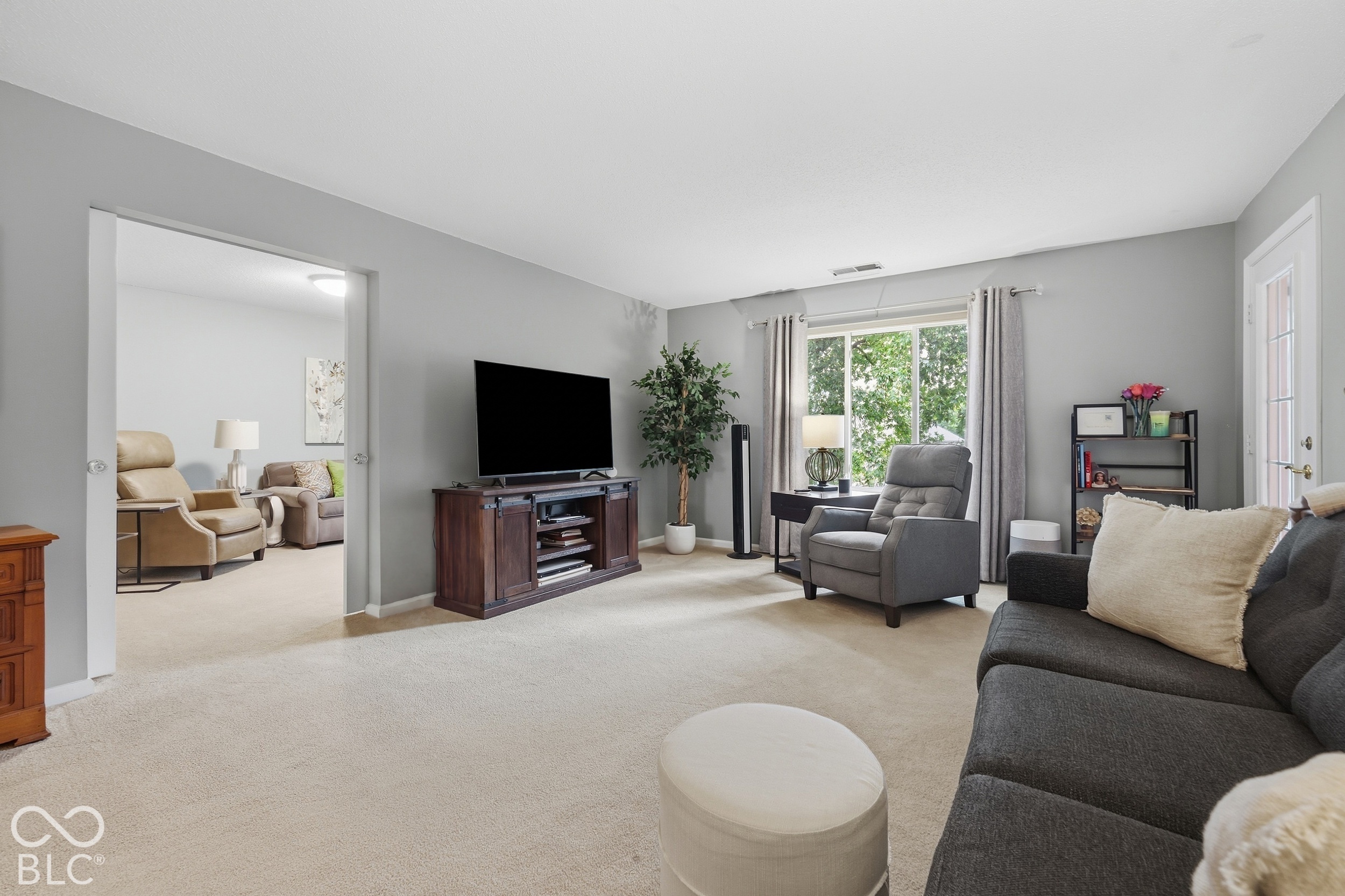 558 W Hunters Drive Unit: APT D