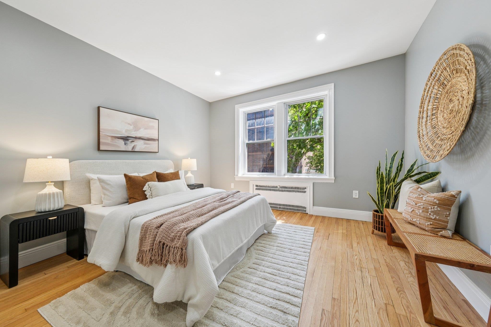 340 FAIRMOUNT AVE Unit: Apt 209