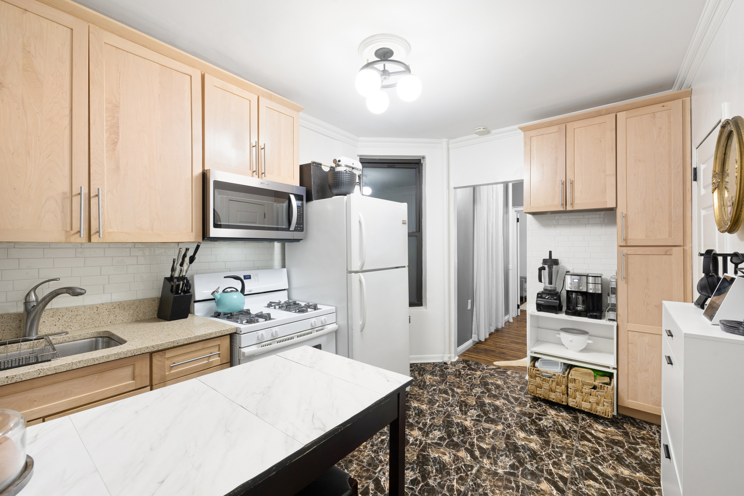 114 E 98TH Street 2W