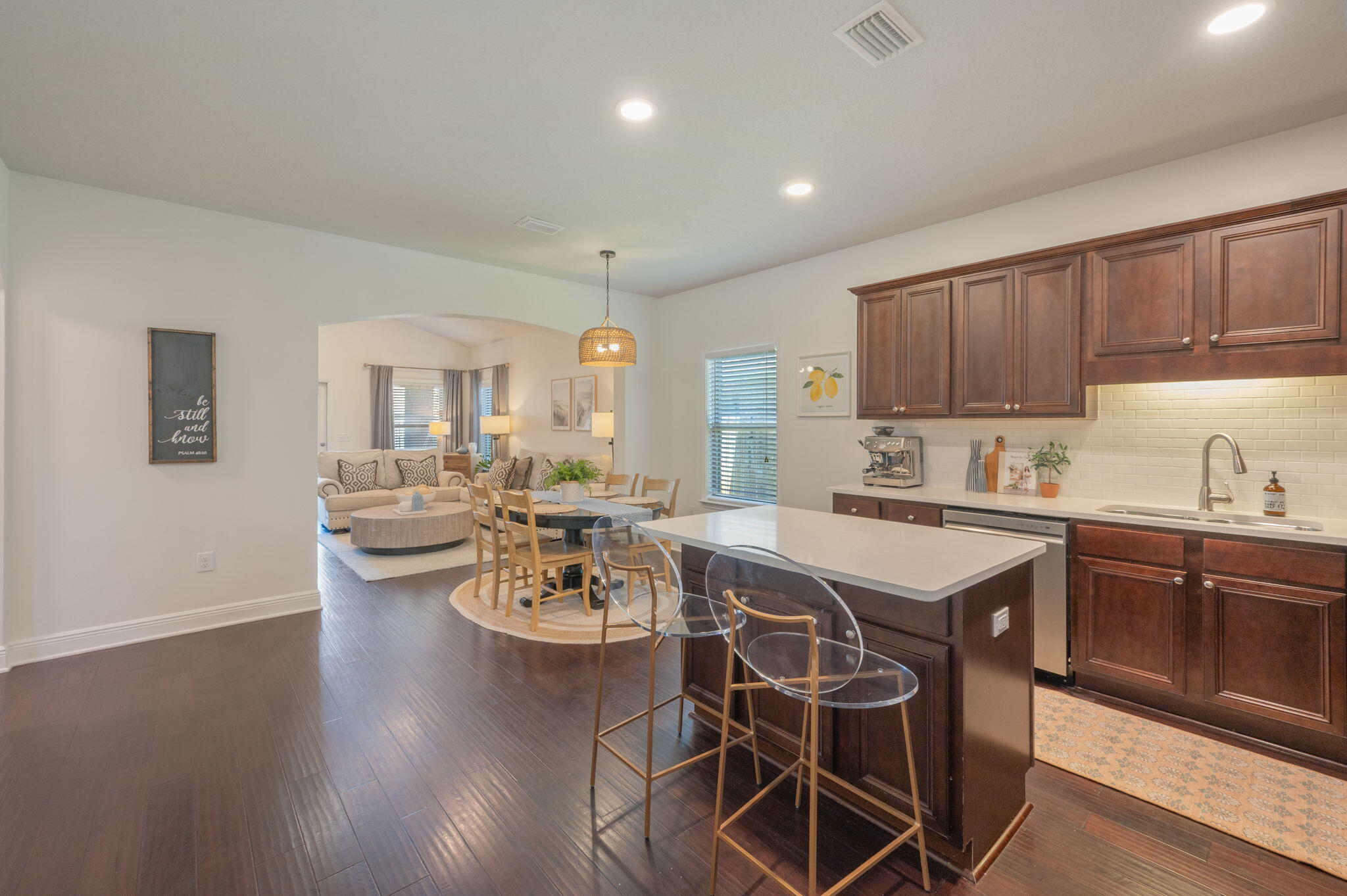 286 Pin Oak Loop