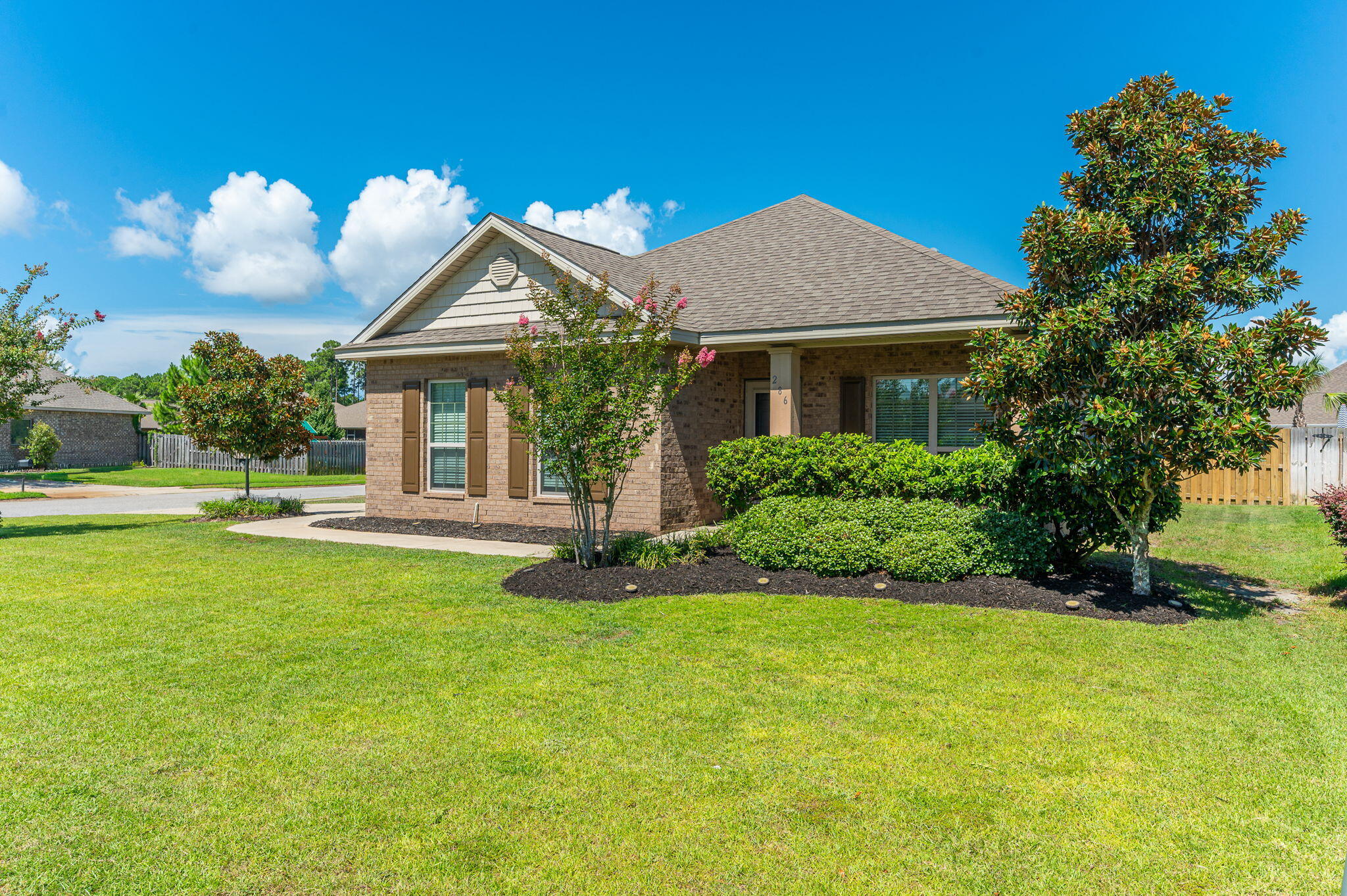286 Pin Oak Loop