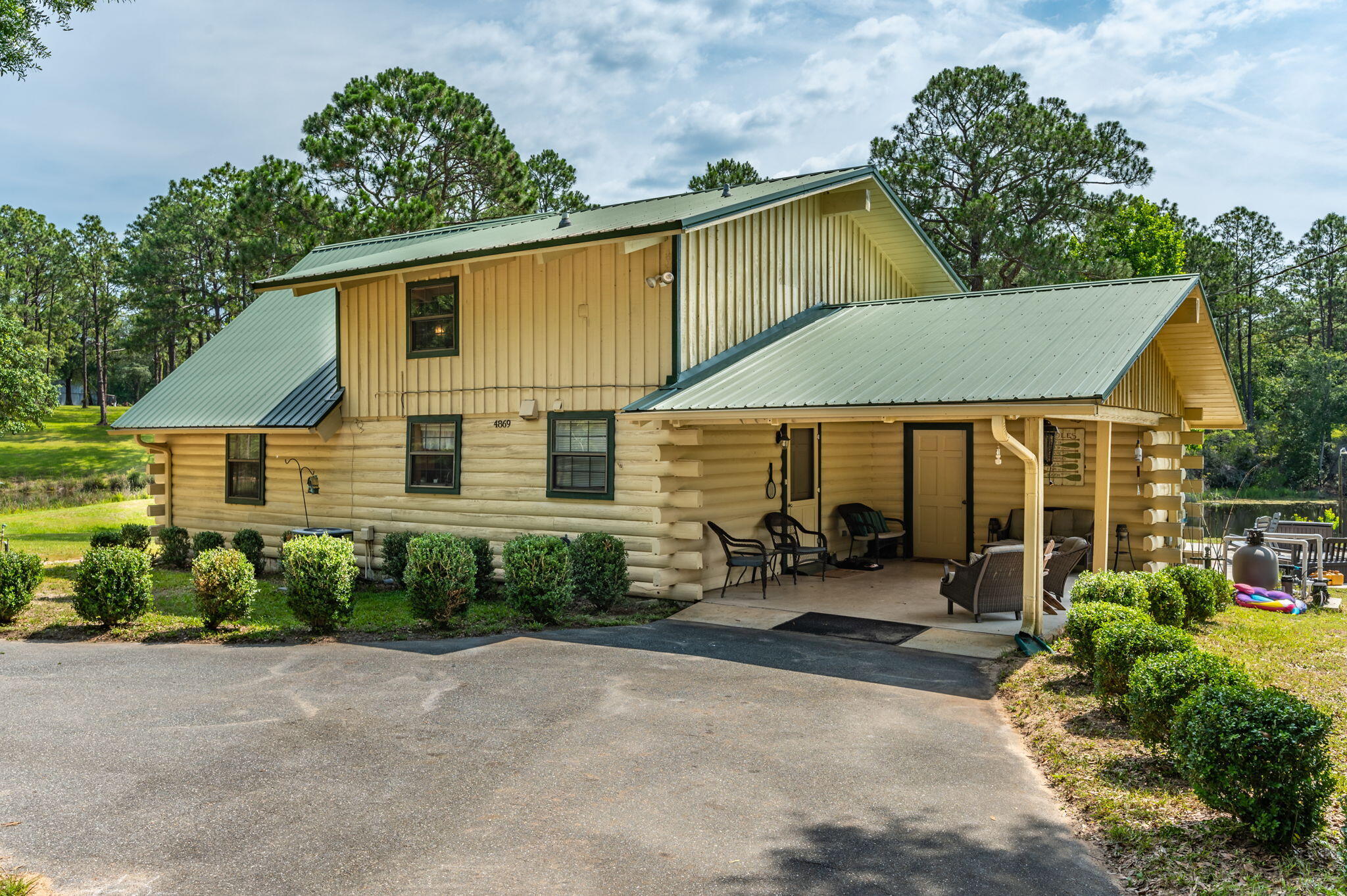 4869 Retta Lane