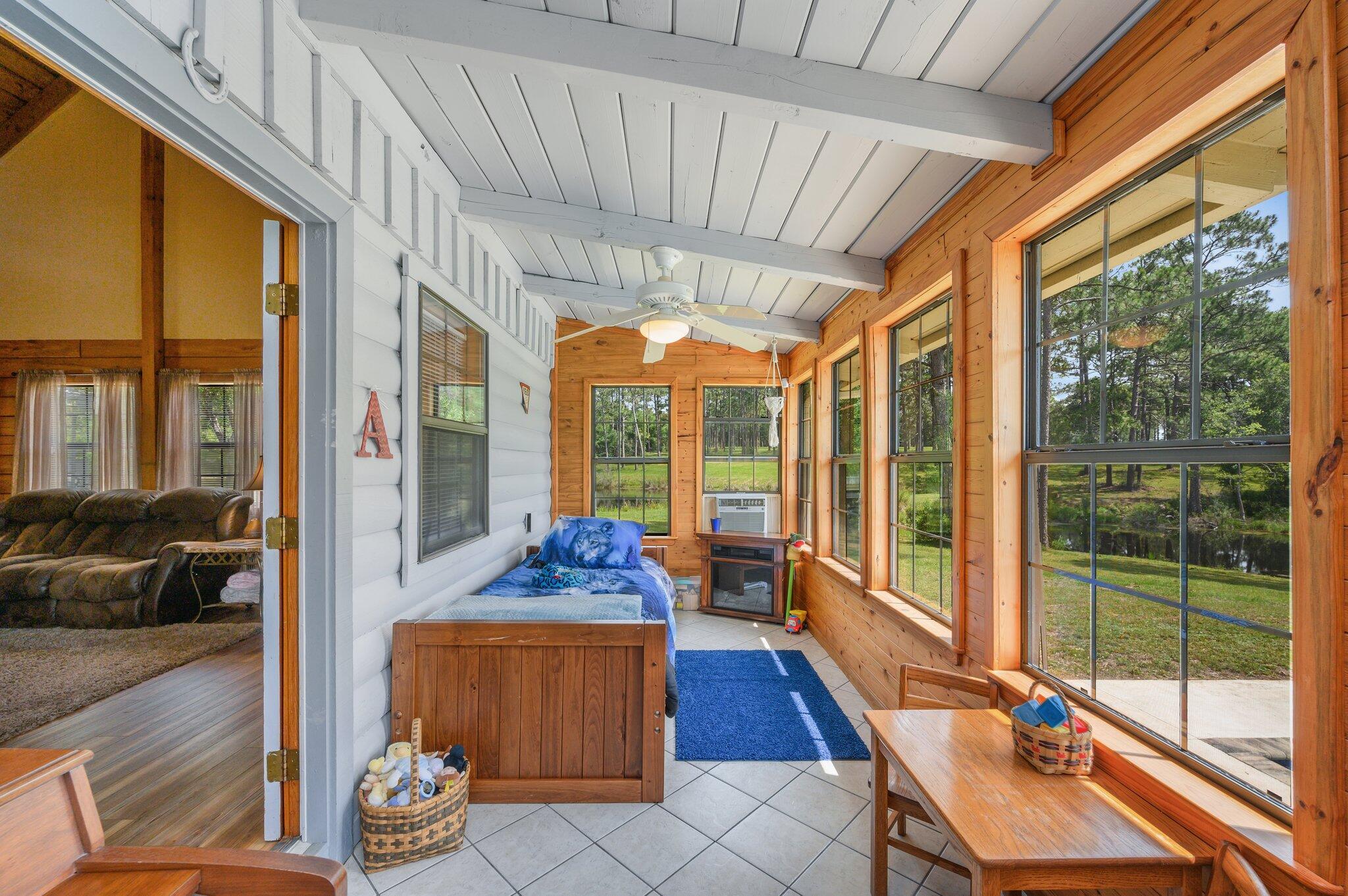 4869 Retta Lane