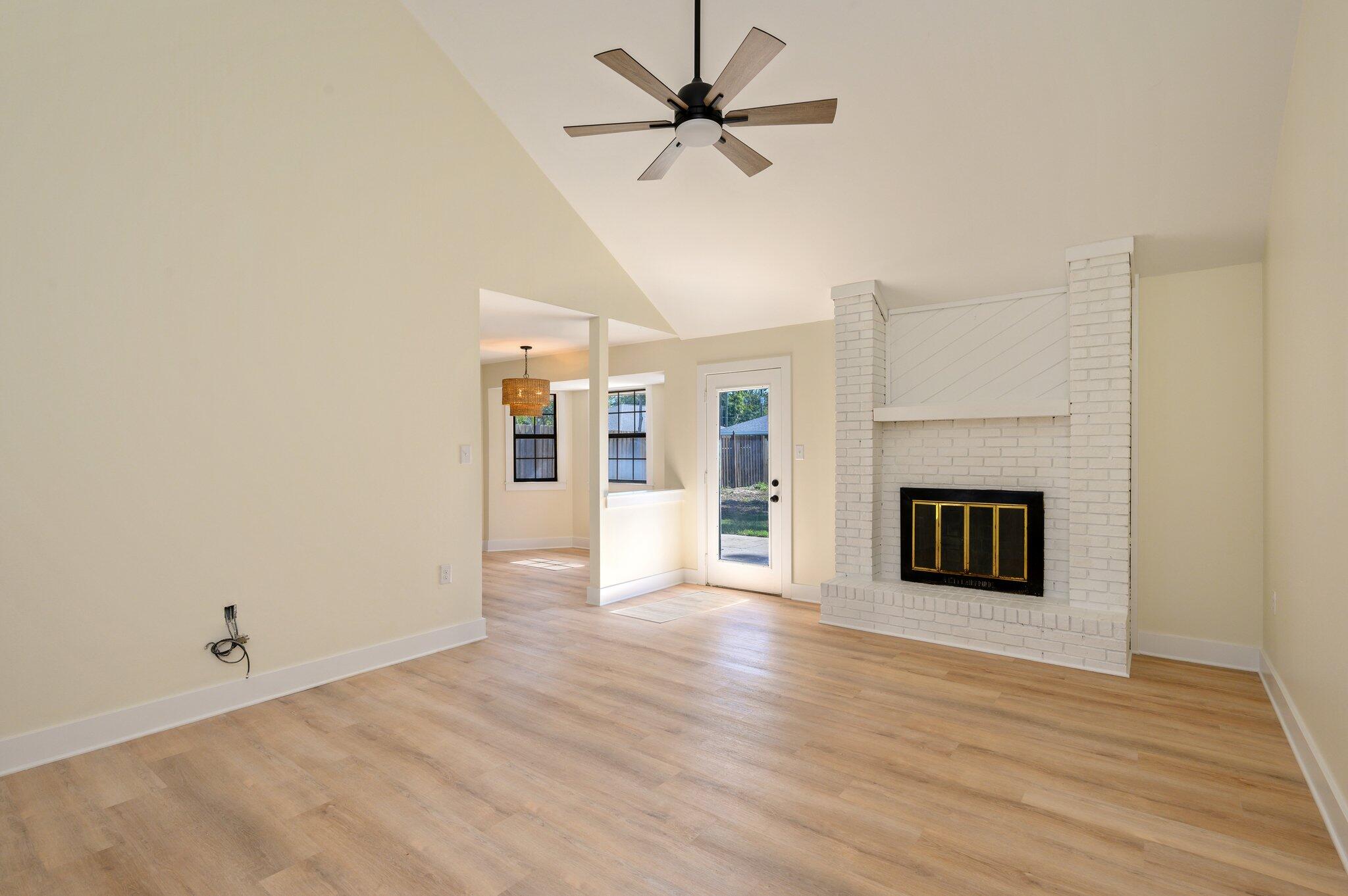 1018 Quail Hollow Drive
