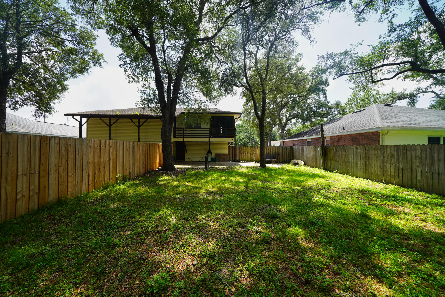 1002 High Grove Court