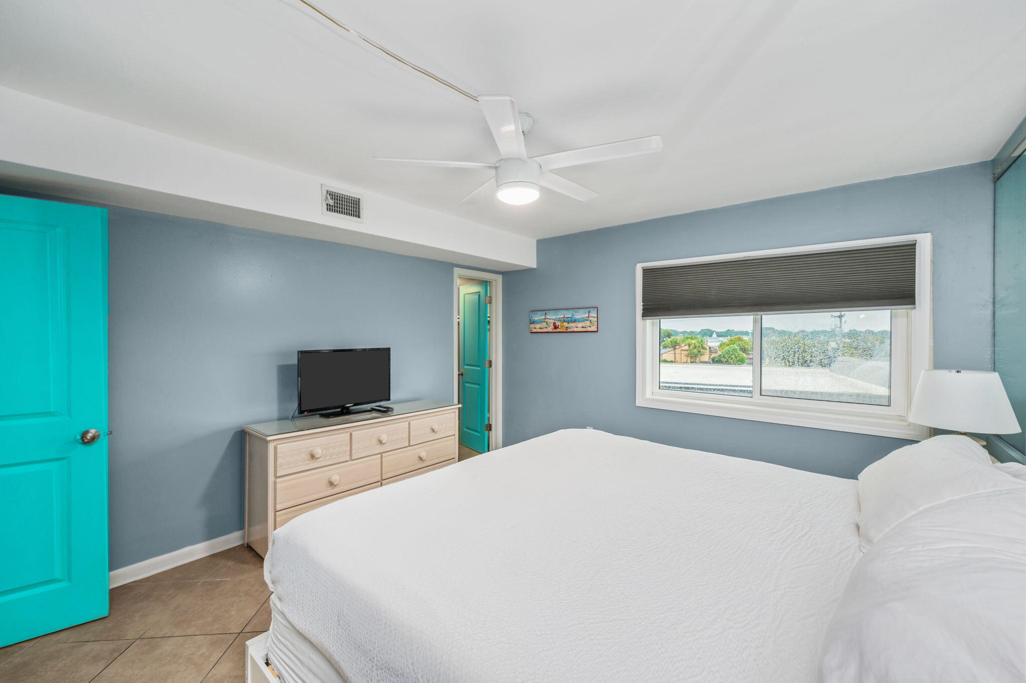 667 Nautilus Court 302