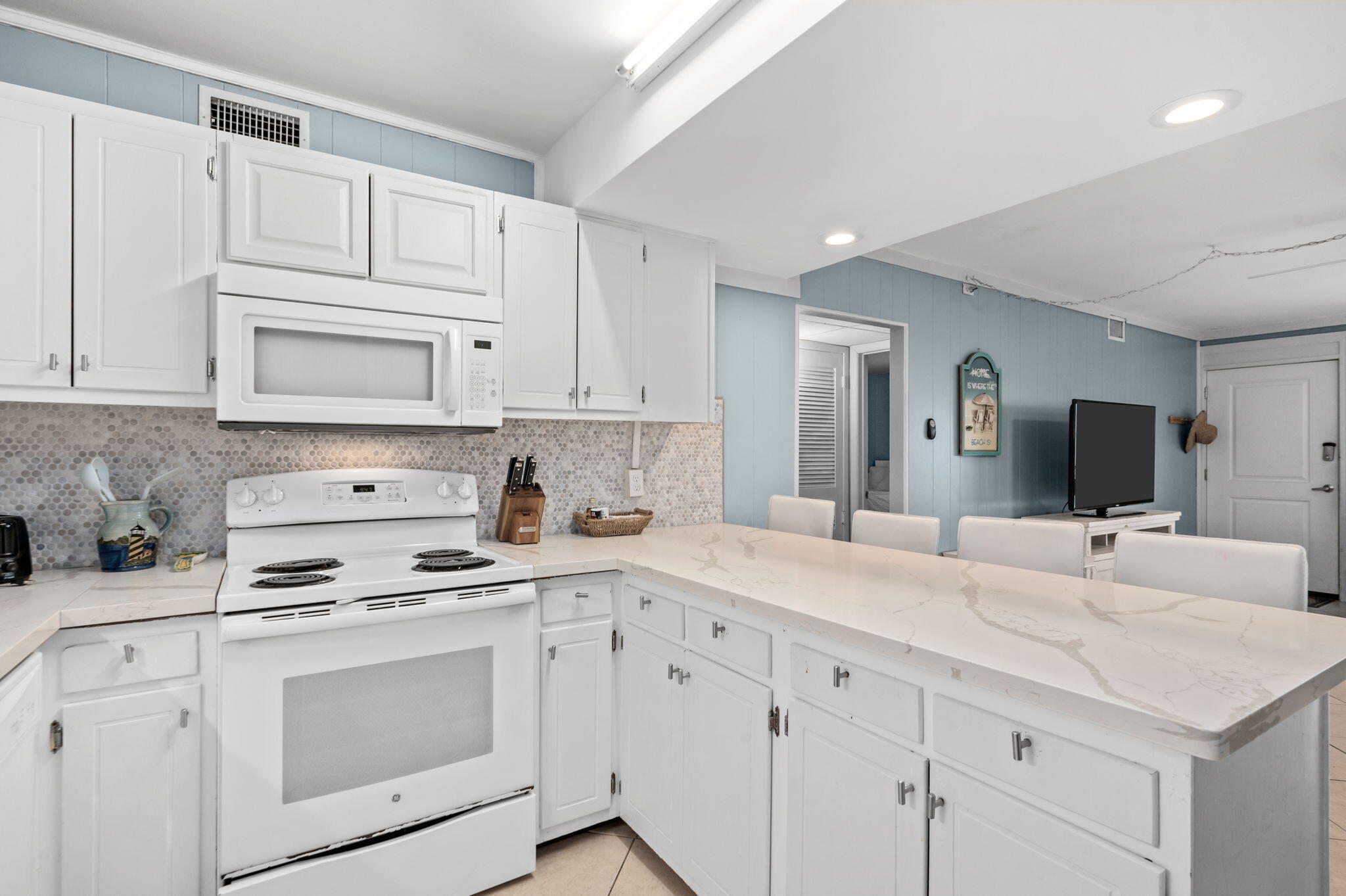 667 Nautilus Court 302