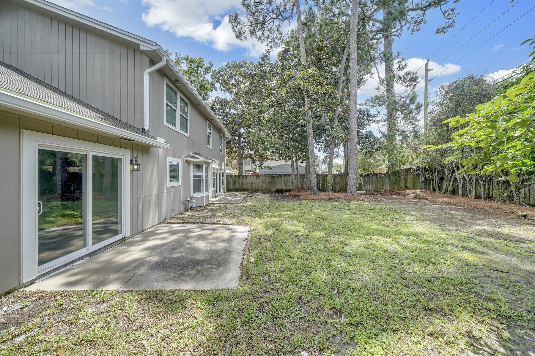 10 Shamrock Drive